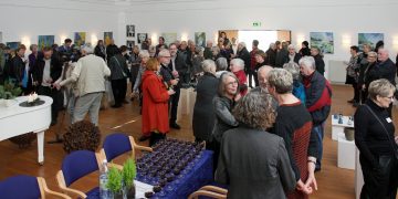 Kunstudstilling ”lige efter bogen”.