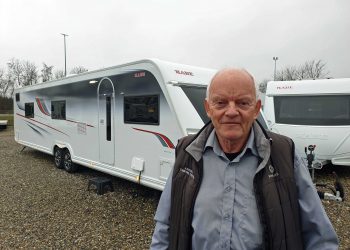 Nytårskur blandt campingvogne og autocampere