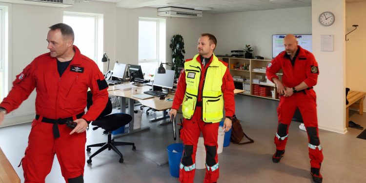 De kommer som sendt fra himlen