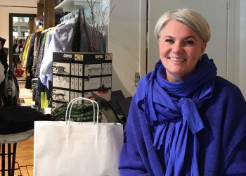 Jane alene i  SKATKA