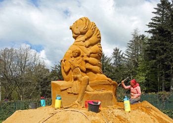 Blokhus Sandskulptur Festival 2020 med temaet Eventyrlige filmfigurer