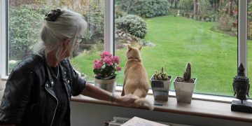 Kvinden med ”genbrugsdigtene”