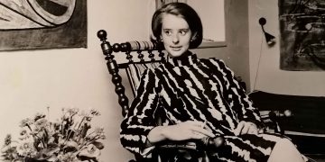 Mette Rehné –  ude og hjemme