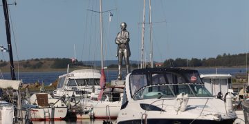 Om en kunstner, en skulptur og en kunstforening med visioner!